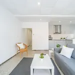 Apartment Center 6 *